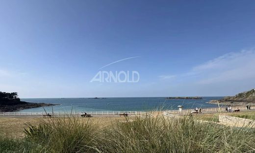 Luxury home in Saint-Malo, Ille-et-Vilaine