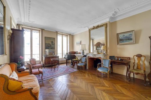 Apartment in Versailles, Yvelines