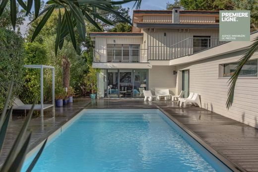 Luxury home in Lège-Cap-Ferret, Gironde