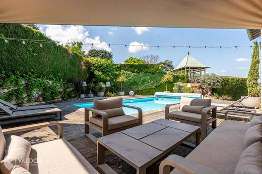 Luxury home in Saint-Romain-au-Mont-d'Or, Rhône