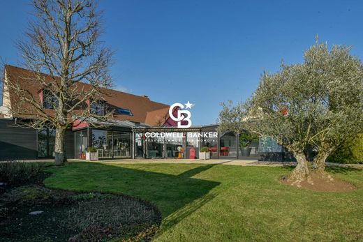Casa de lujo en Les Alluets-le-Roi, Yvelines
