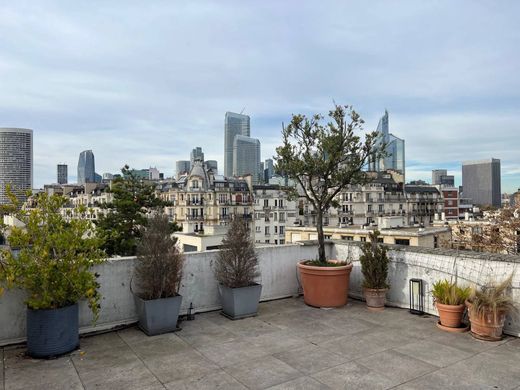 Apartment in Neuilly-sur-Seine, Hauts-de-Seine