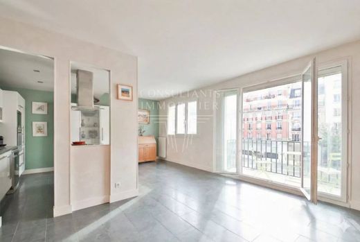 Apartment / Etagenwohnung in Motte-Picquet, Commerce, Necker, Paris