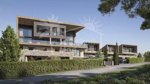 Appartement in Châteauneuf-Grasse, Alpes-Maritimes