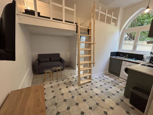 아파트 / 칸, Alpes-Maritimes