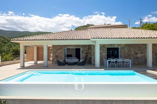 Villa a Ventiseri, Corsica settentrionale