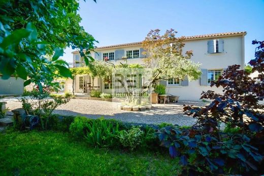 アヴィニョン, Vaucluseの高級住宅