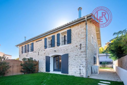 Casa di lusso a Le Puy-Sainte-Réparade, Bocche del Rodano