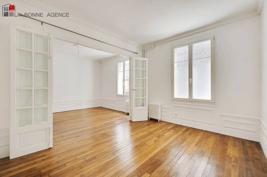 Apartment in Monceau, Courcelles, Ternes, Paris