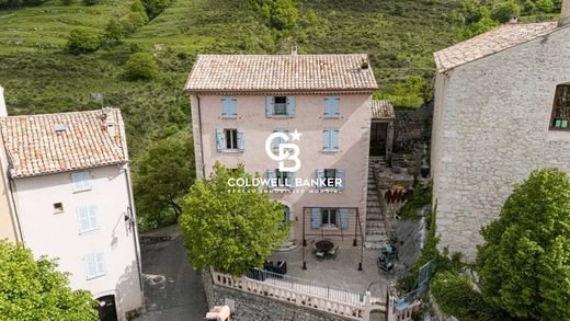 豪宅  Coursegoules, Alpes-Maritimes