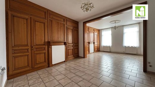 豪宅  Ennevelin, North