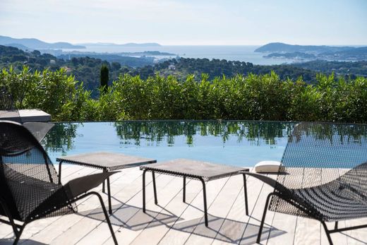 Luxus-Haus in Ollioules, Var