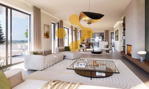 Apartment / Etagenwohnung in Aix-les-Bains, Savoy