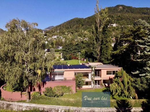 Villa in Chernex, Riviera-Pays-d'Enhaut District