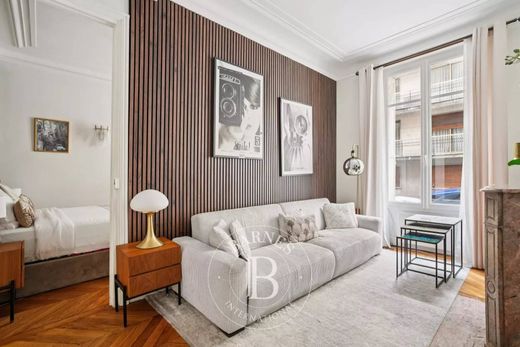 Apartment / Etagenwohnung in La Muette, Auteuil, Porte Dauphine, Paris