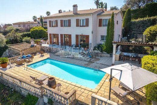 Vence, Alpes-Maritimesの高級住宅