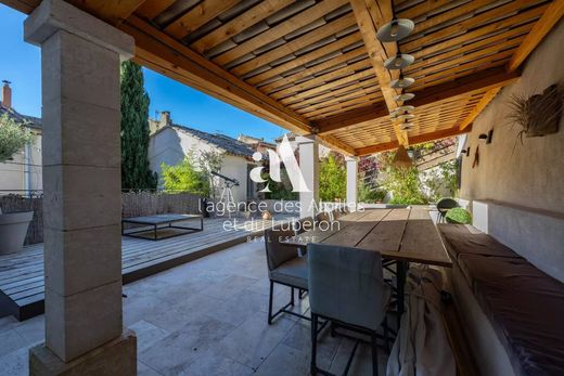 Casa di lusso a Robion, Vaucluse