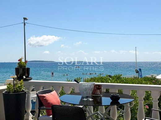 ‏דירה ב  Mandelieu-la-Napoule, Alpes-Maritimes