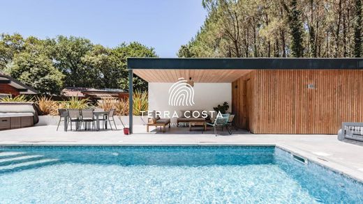 Luxury home in Saubion, Landes