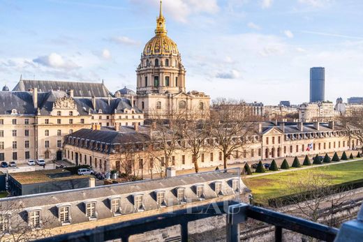 Apartment in Tour Eiffel, Invalides – Ecole Militaire, Saint-Thomas d’Aquin, Paris
