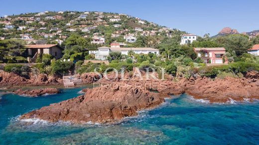 套间/公寓  Anthéor, Var