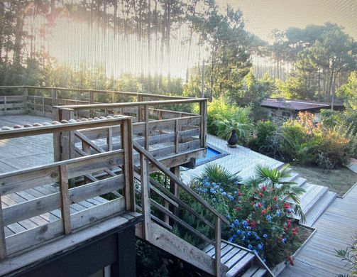 Lacanau, Girondeの高級住宅