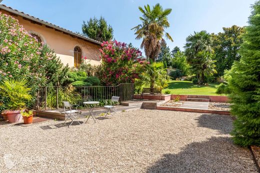 Luxus-Haus in Fareins, Ain