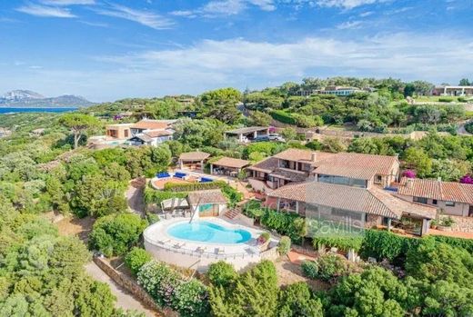 Villa Porto Rotondo, Sassari ilçesinde