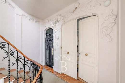 Apartment / Etagenwohnung in Montparnasse, Alésia, Montsouris, Paris