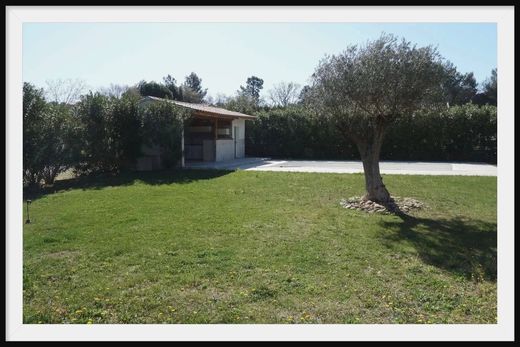 Villa a Tavel, Gard