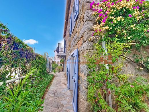 호화 저택 / Bastelicaccia, South Corsica