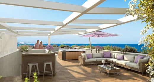 Antibes, Alpes-Maritimesのアパートメント
