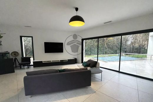 Villa in Prades-le-Lez, Hérault