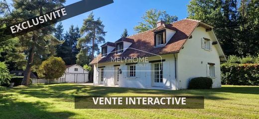 Luxe woning in Lévis-Saint-Nom, Yvelines