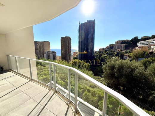 Apartment / Etagenwohnung in Beausoleil, Alpes-Maritimes