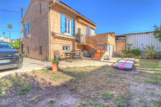 Πολυτελή κατοικία σε Vallauris, Alpes-Maritimes