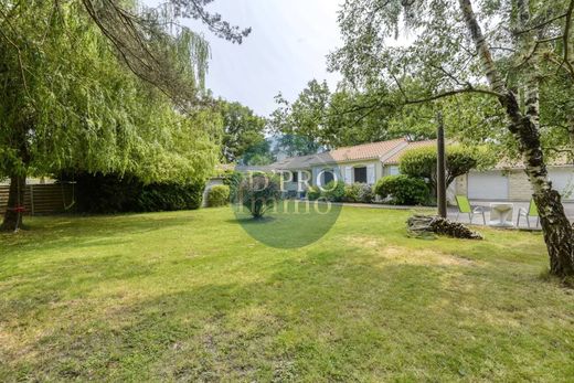 호화 저택 / La Chevrolière, Loire-Atlantique