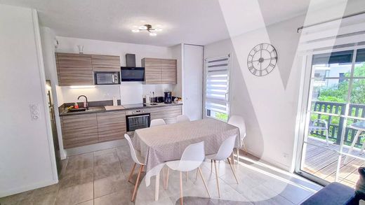 Apartment / Etagenwohnung in Arcachon, Gironde