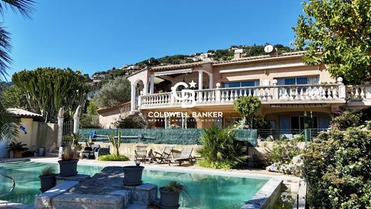 Luxus-Haus in Cavalaire-sur-Mer, Var