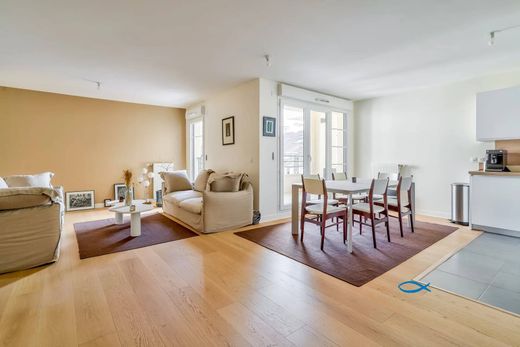 Apartment in Saint-Ouen, Seine-Saint-Denis