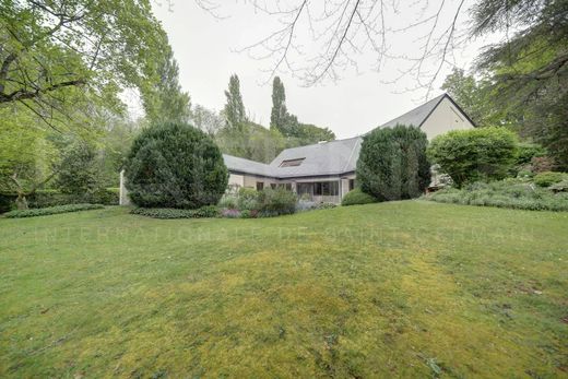 Luxury home in Crespières, Yvelines