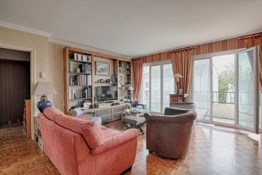 Appartamento a Saint-Maur-des-Fossés, Val-de-Marne