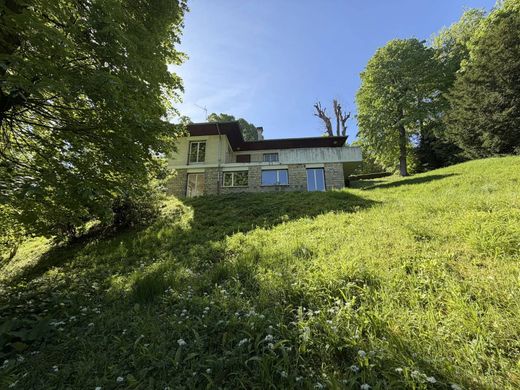 Villa in Bougival, Yvelines