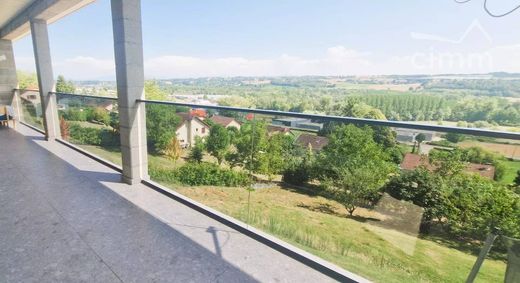 Элитный дом, Saint-Victor-de-Cessieu, Isère