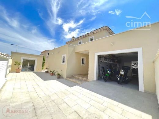 Luxury home in Port-Saint-Louis-du-Rhône, Bouches-du-Rhône