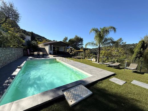 Villa en La Trinité, Alpes Marítimos