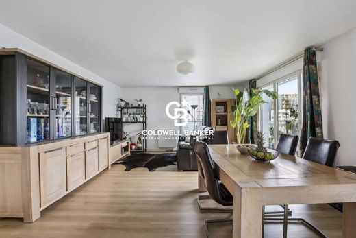 Apartment in Asnières-sur-Seine, Hauts-de-Seine