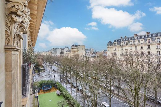 Apartment in La Muette, Auteuil, Porte Dauphine, Paris