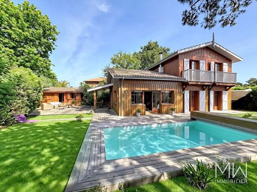 Luxury home in Lège-Cap-Ferret, Gironde