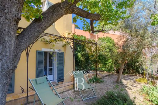 Casa de lujo en Hyerès, Var